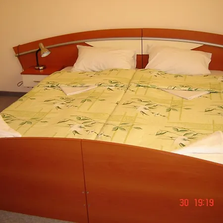 Guest house Kaliopa 3*